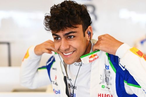 Lindblad agradece a Marko su apoyo: Sin &eacute;l no habr&iacute;a llegado a F1