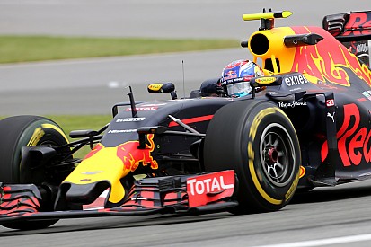 Verstappen earns reprimand for impeding Bottas