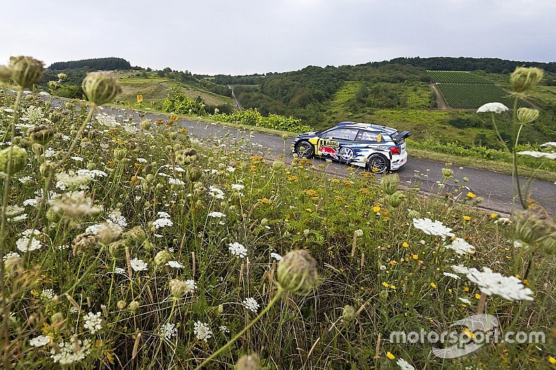 WRC Jerman: Mikkelsen di depan Neuville, mobil Latvala alami kerusakan