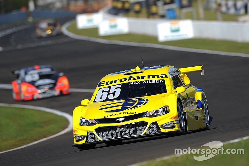 Brazilian V8 Stock Cars: Max Wilson clinches pole position after fierce fight