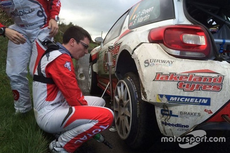 Irlanda, PS11-12: Breen fora, Kajetanowicz a 5"2