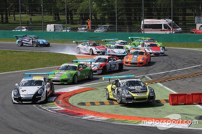 Cairoli taglia la Prima Variante a Monza in Gara 1 della Carrera Cup Italia