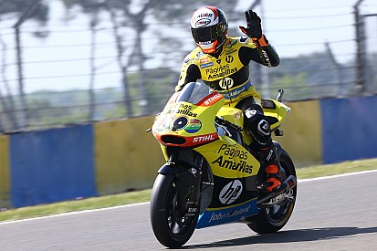 Le Mans Moto2: Rins holds off Corsi for win