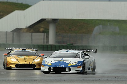 Super GT Cup-GT Cup: Baruch e Liang si impongono sul bagnato in Gara 2
