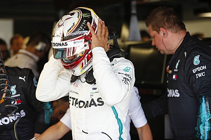 Hamilton valora las reuniones "abiertamente críticas" de Mercedes