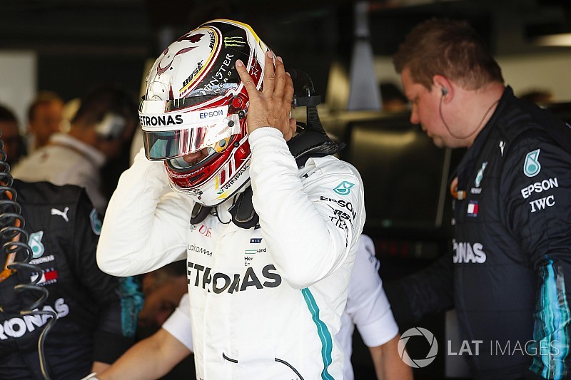 Hamilton vol vertrouwen: "Natuurlijk kan Mercedes nog wereldkampioen worden"