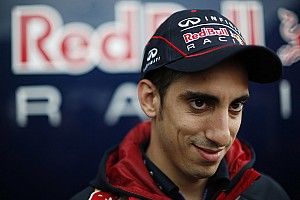 Буэми прошел подгонку сиденья в Toro Rosso
