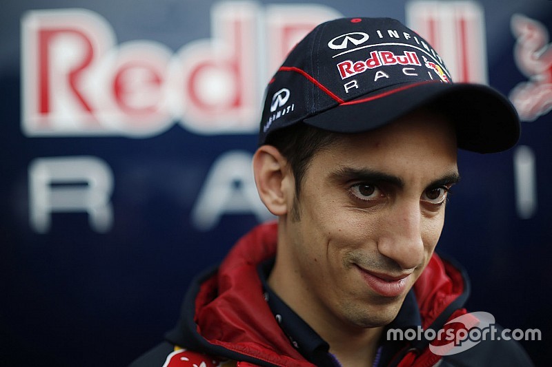 Буэми прошел подгонку сиденья в Toro Rosso