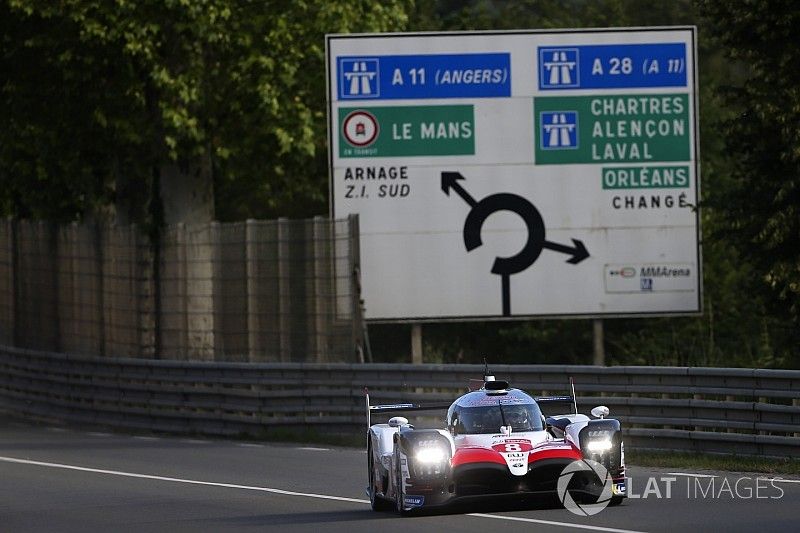 公式テストデーはトヨタ8号車のアロンソがトップ。レベリオンが肉薄