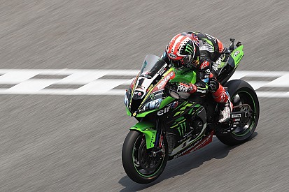 WSBK, Бурірам: два Kawasaki очолили протокол першого дня