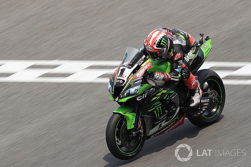 WSBK, Бурірам: два Kawasaki очолили протокол першого дня