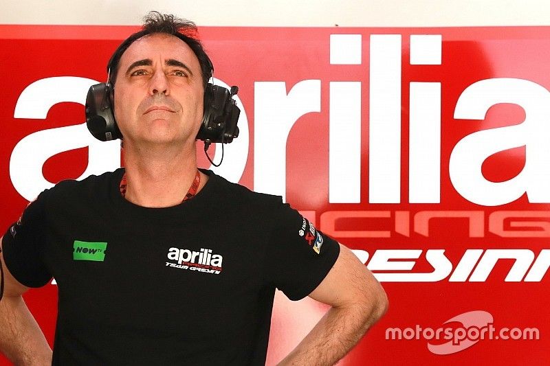 Aprilia sugiere que hay que “ayudar a decidir” al director técnico de MotoGP