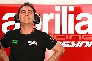 Aprilia sugiere que hay que “ayudar a decidir” al director técnico de MotoGP