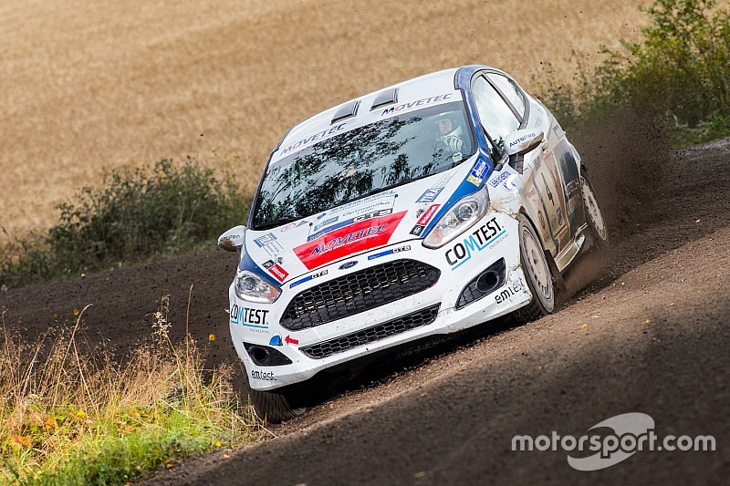 Miika Hokkanen salta in ERC Junior U27 con la Peugeot della Oktan Sport