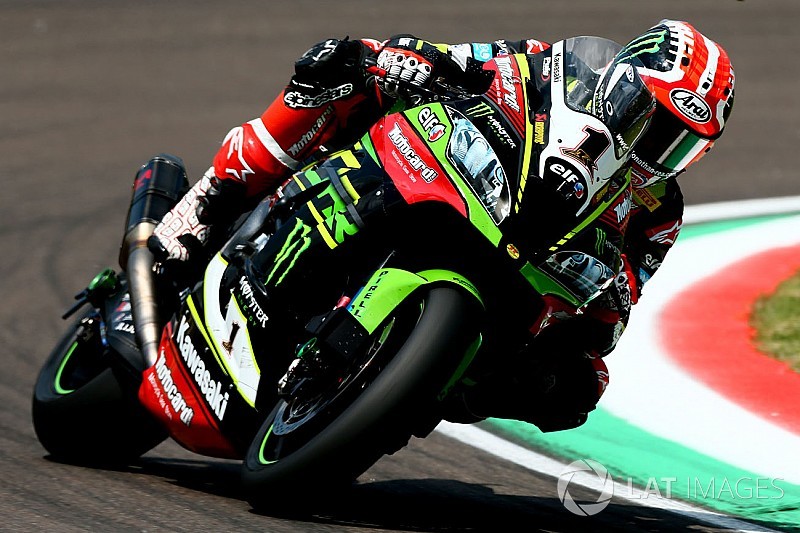 Imola, Gara 1: dominio incontrastato di Rea davanti a Sykes e Melandri