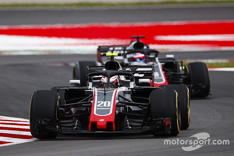 Grosjean é mais rápido do que Button, diz Magnussen