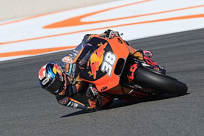 KTM merasa tak adil jika melepas Smith