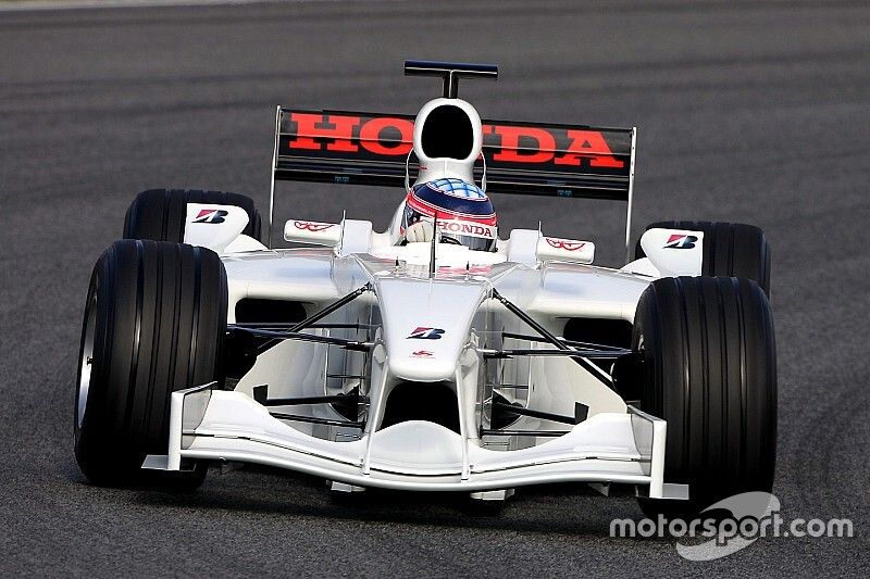 Aukción kínálnak egy 2006-os F1-es Super Agurit, szimulátornak átalakítva