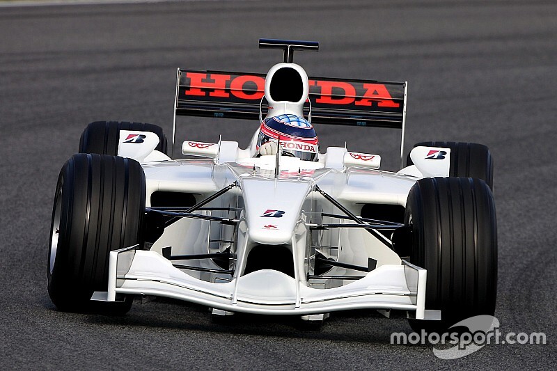 Aukción kínálnak egy 2006-os F1-es Super Agurit, szimulátornak átalakítva