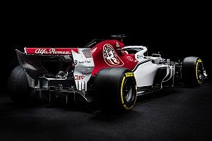Photos - L'Alfa Romeo Sauber C37 sous toutes les coutures