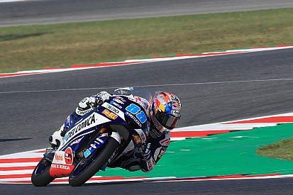 Martín logra la pole en Moto3 seguido de Rodrigo