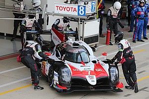 Silverstone, 2° Ora: Toyota sul velluto. La vera gara è tra le GT