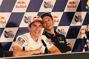 Rossi: “Termas fue el momento adecuado para la encajada de manos con Márquez”