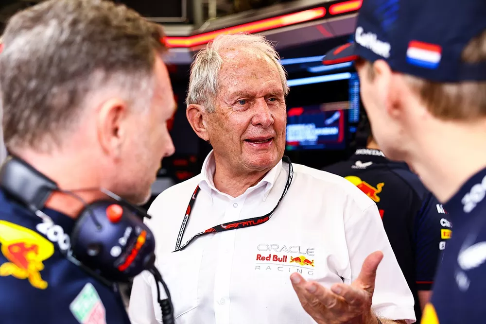 Dr. Helmut Marko, Consultor, Red Bull Racing, Christian Horner, Director del equipo Red Bull Racing, Max Verstappen, Red Bull Racing