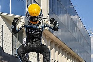 WTCR: Victorias de Azcona y Urrutia en Hungría