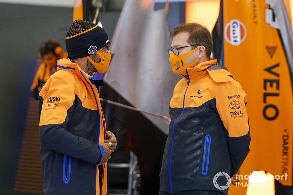 Carlos Sainz Jr., McLaren, with Andreas Seidl, Team Principal, McLaren