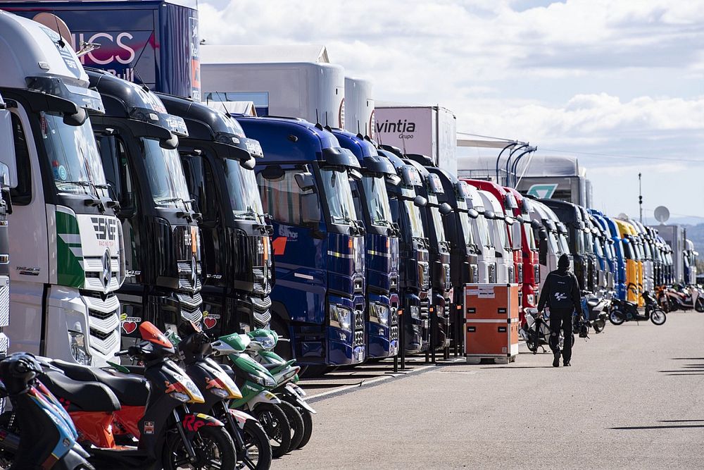 Le paddock du MotorLand Aragon