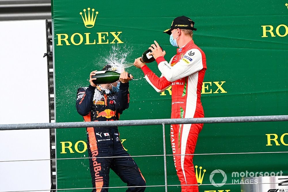 Carlin: "Tsunoda, Schumacher'den daha hızlı"
