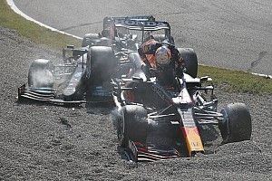 VIDEO: Verstappen en Hamilton allebei klaar in Monza na clash