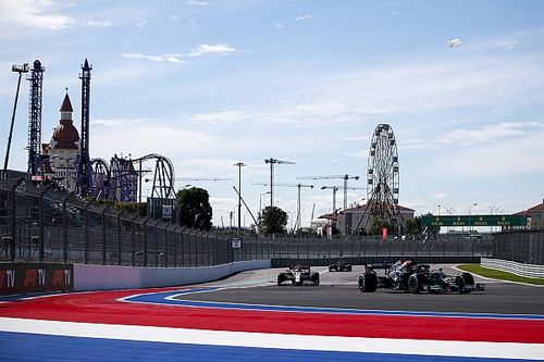De volledige startopstelling voor de Grand Prix van Rusland
