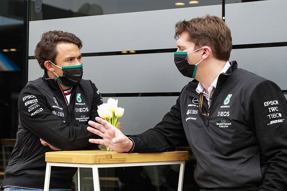 De Vries liep mee met Mercedes in Zandvoort: "Had zelf ook kippenvel"