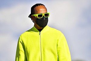 Hamilton: „Kész vagyok feladni a karrieremet, ha ez segít“