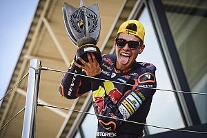 Coup double pour Fernández qui passe en tête du championnat