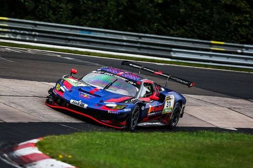 Verstappen y Lulham dominan y ganan la NLS9 en Nurburgring con Ferrari