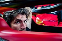 Хилл: Ferrari пора делать ставку на Сайнса