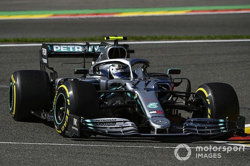 Боттас о преимуществе Ferrari в пятницу: Они просто убивали нас на прямых