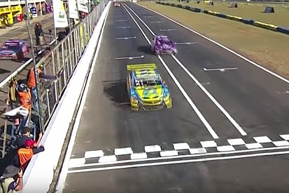 Barrichello pode ter vitória “cassada” após estratégia ousada na Stock Car; entenda