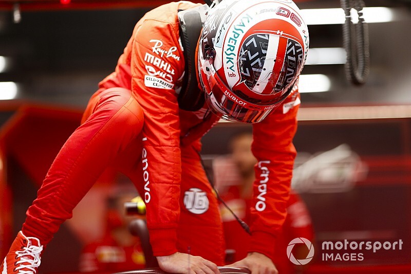 Leclerc és Hamilton is kockáztatott, a monacóinak ismét bejött
