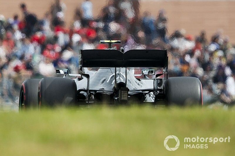 Bottas potenciális pole-ban Hamilton és Verstappen előtt: lemaradt a Ferrari?