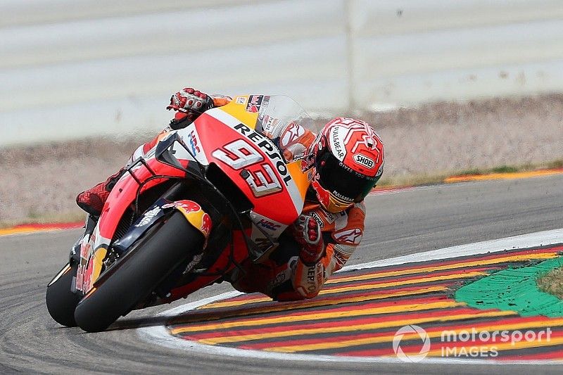 Márquez no da opción y se lleva su décima pole consecutiva en Sachsenring