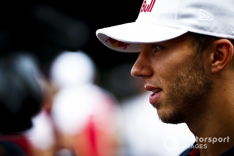 Emiatt beszél Gasly angolul a francia F1-es versenymérnökével