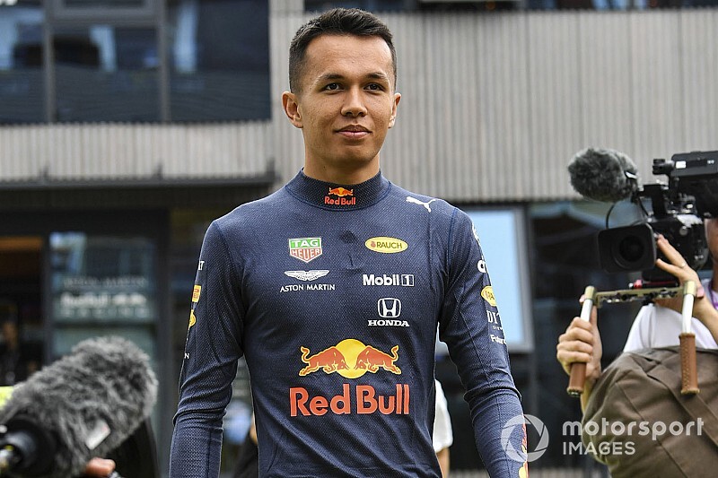 レッドブル・ホンダ、2020年もアルボンとフェルスタッペンのコンビ継続