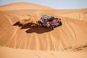 Morocco Rally: Sainz tops Stage 4, de Villiers takes lead