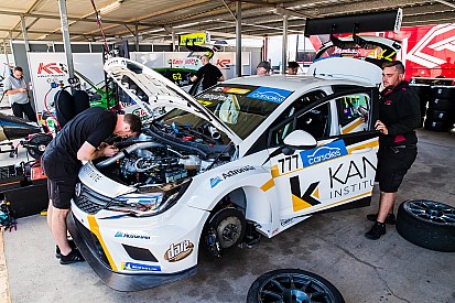 Heimgartner sidelined by engine failure