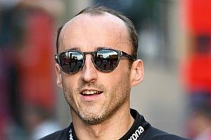 Kubica nie zwraca uwagi na hejt