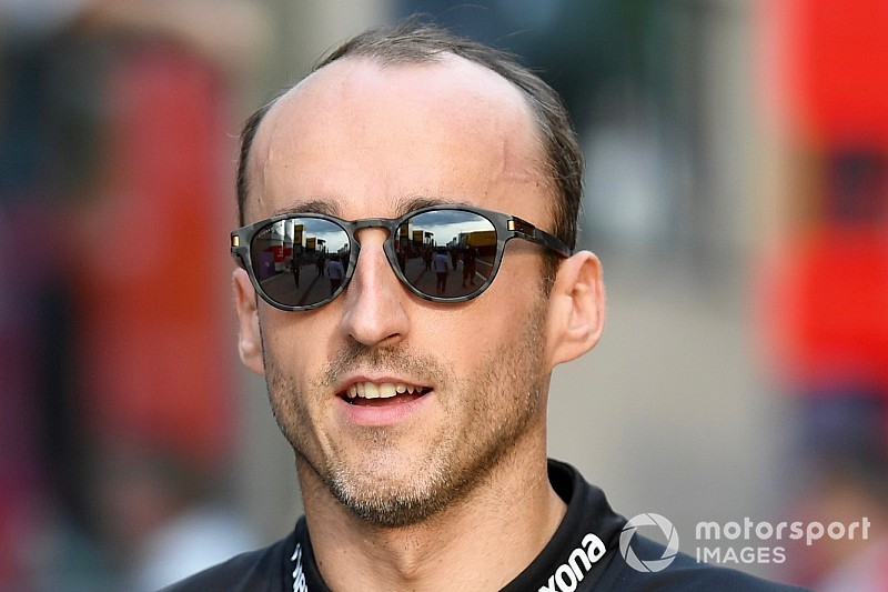 Kubica nie zwraca uwagi na hejt